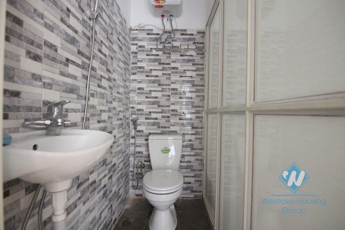 Tiny artisan's house with a balcony for rent in Tay Ho